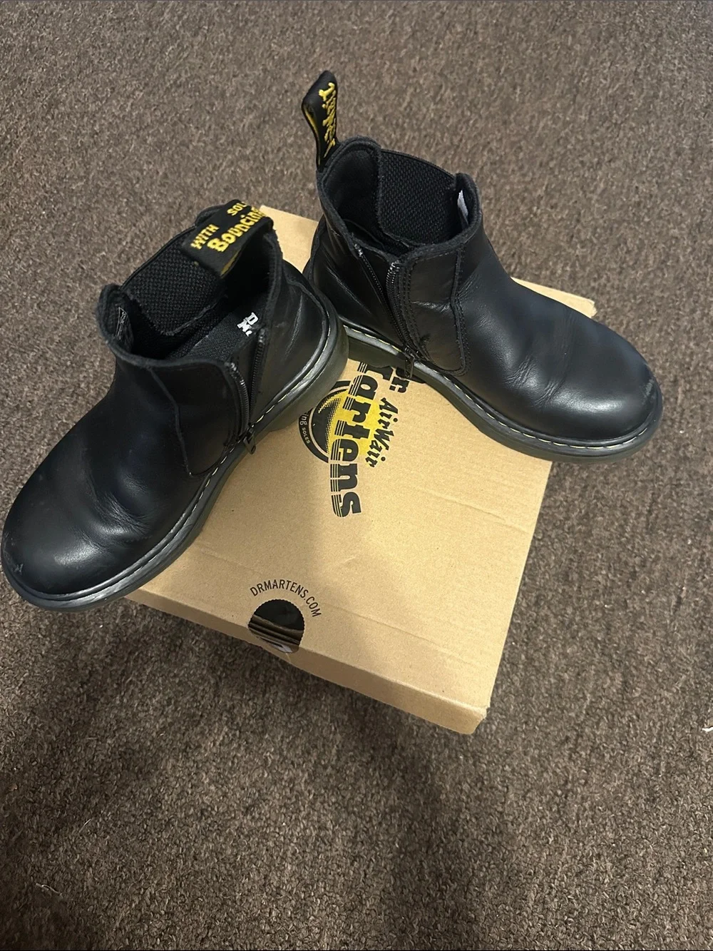 Dr. Martens Kids Black Leather Chelsea Booties